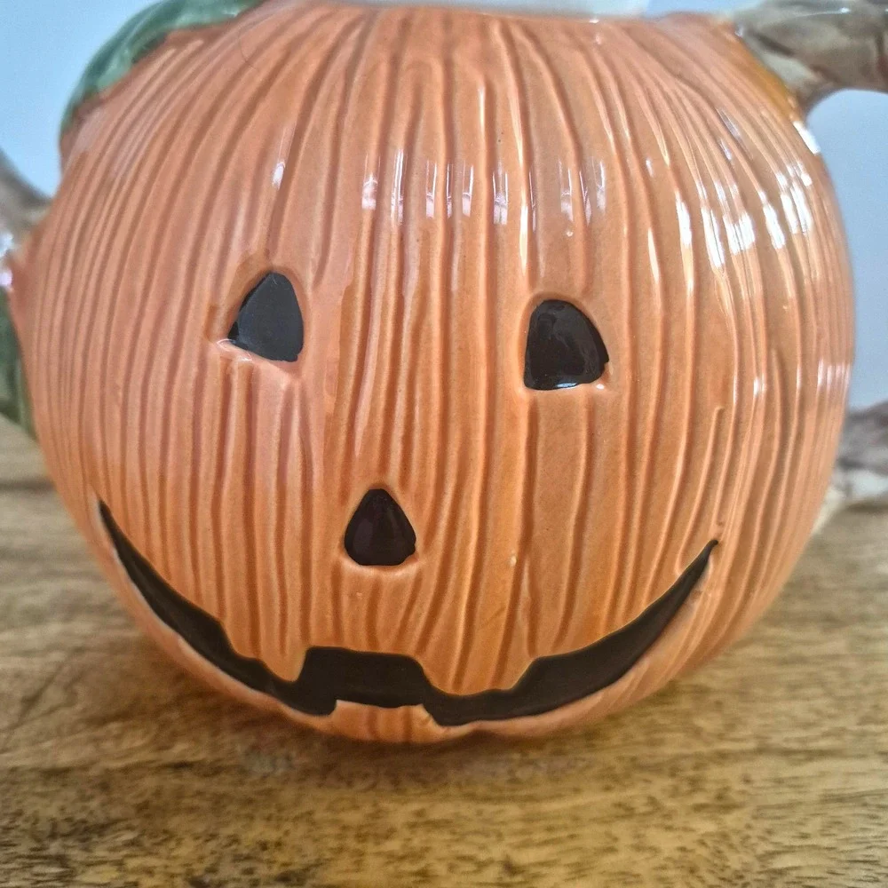 Pumpkin Teapot Jack o Lantern Ghost Face Lid Halloween